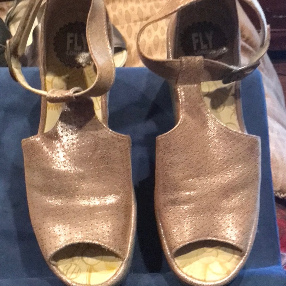 Fly London Sparkly Gold Wedges (39)